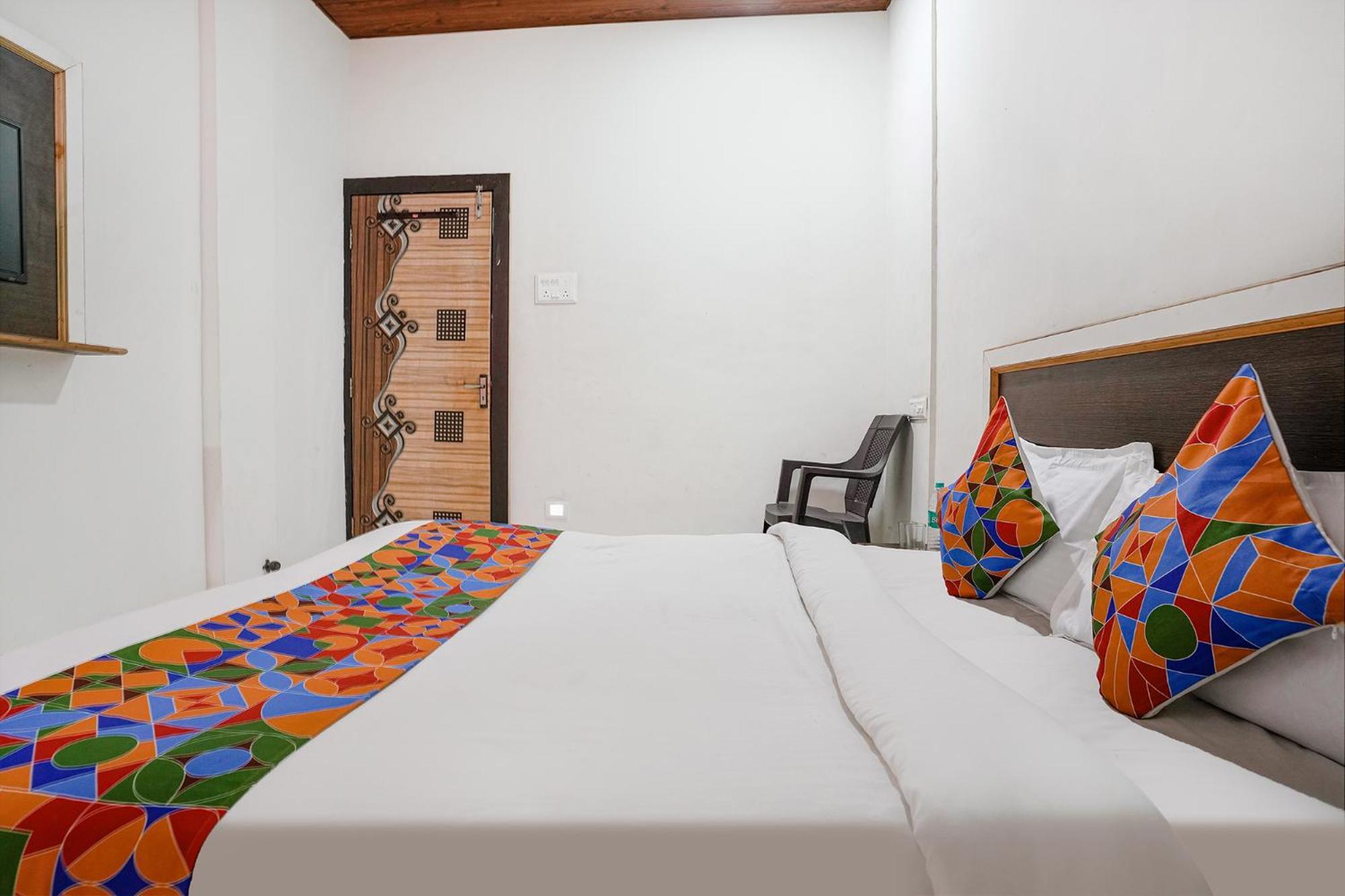 Fabexpress Sai Lodging I - Nr Nashik Railway Station Екстериор снимка